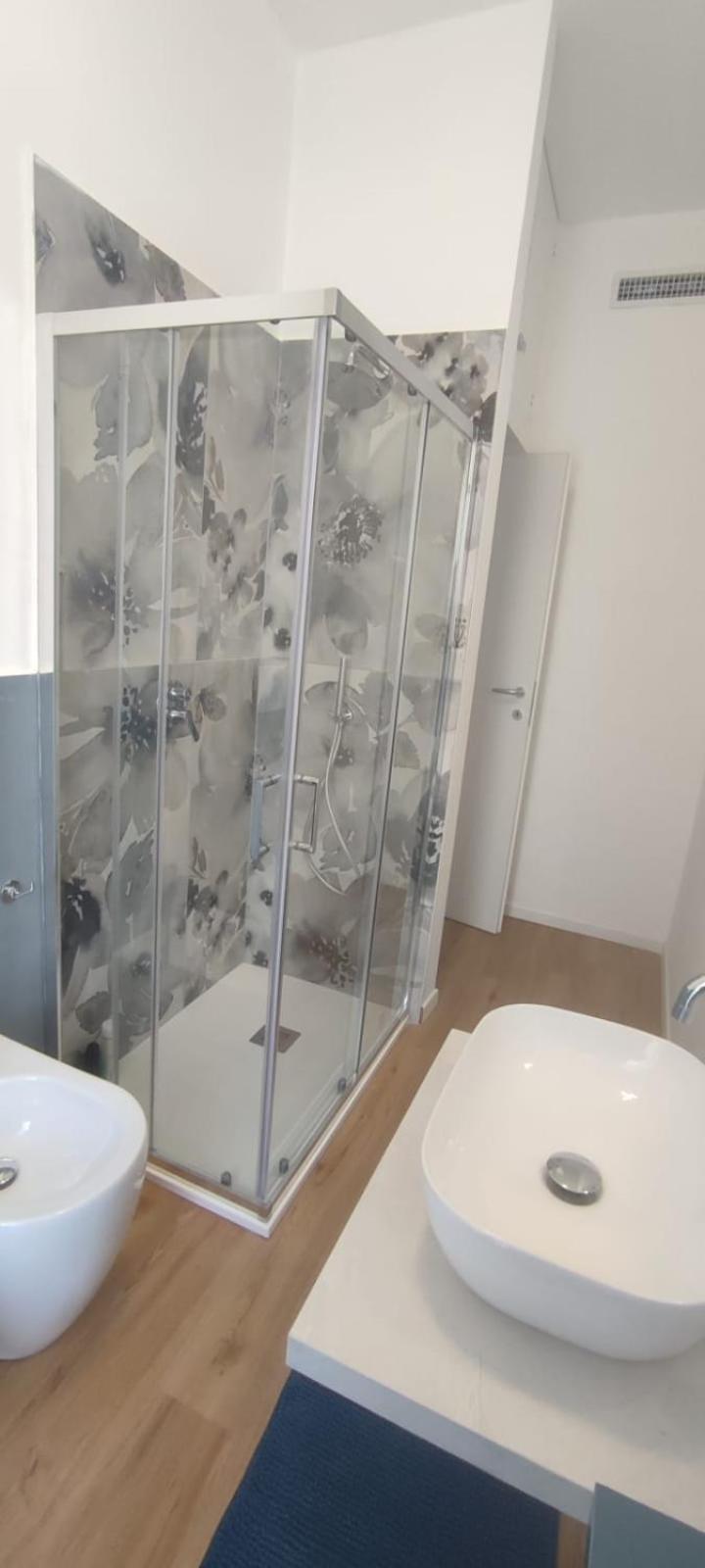 Bnb Camere Fiori 8 Gallarate Esterno foto