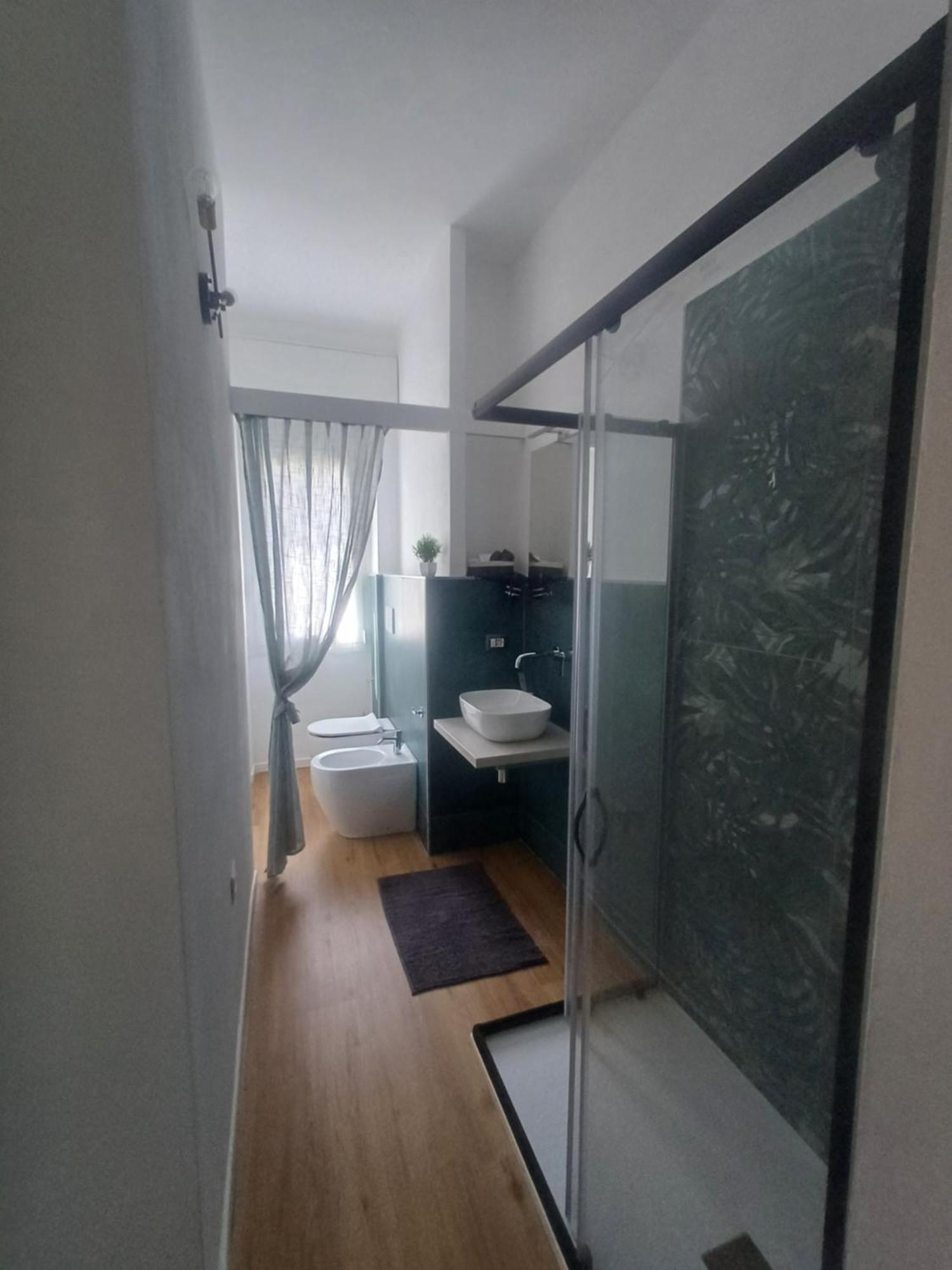 Bnb Camere Fiori 8 Gallarate Esterno foto